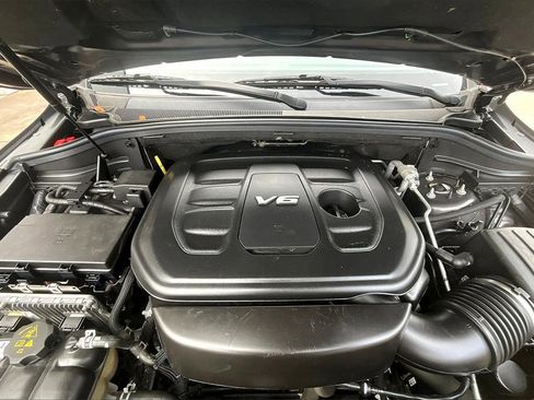 Used 2018 Jeep Grand Cherokee Altitude image 28