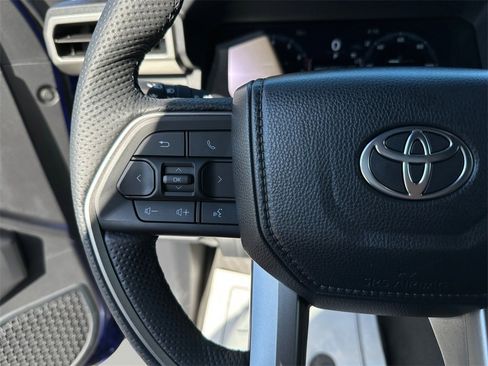 Used 2024 Toyota Tacoma TRD Sport image 21
