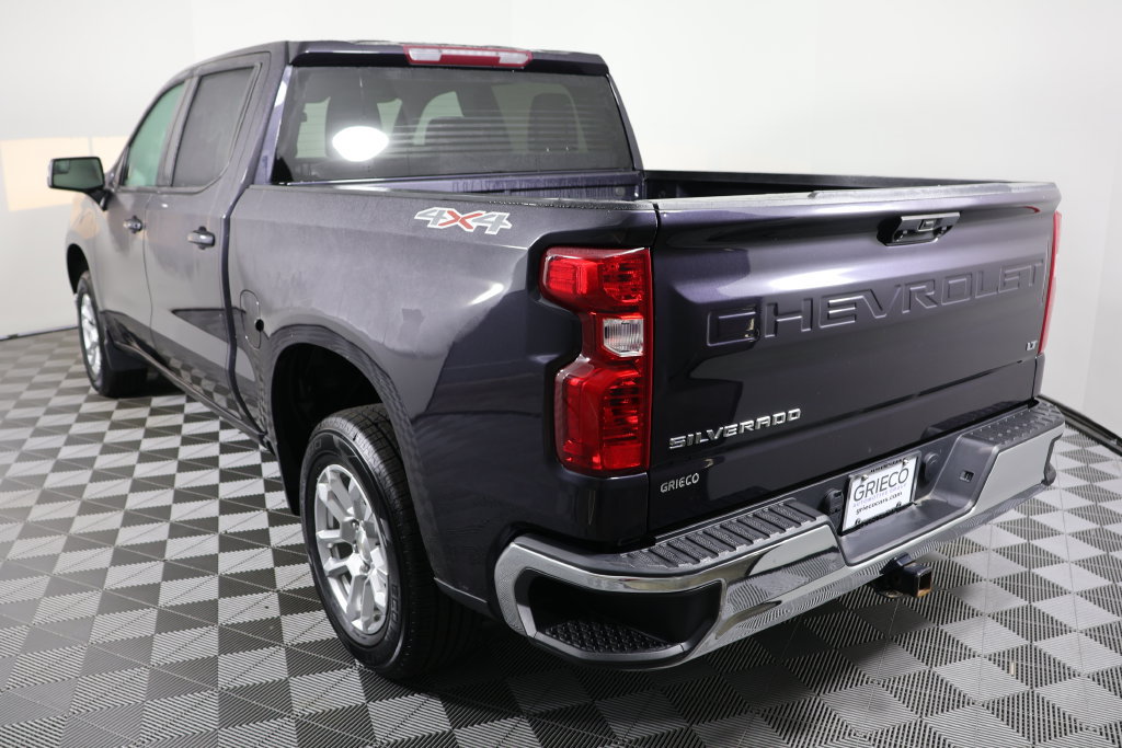Used 2023 Chevrolet Silverado 1500 LT AWD/4WD image 6