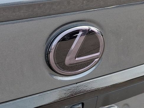 Used 2023 Lexus ES 350 w/ Premium Package FWD image 30