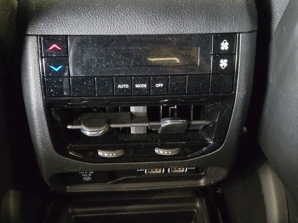 Used 2023 Jeep Grand Cherokee L Laredo AWD/4WD image 18