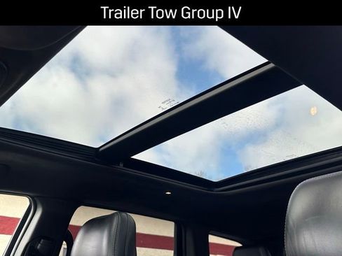 Used 2018 Jeep Grand Cherokee SRT image 17