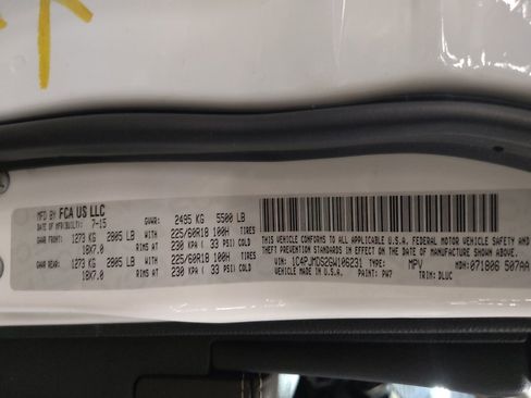 Used 2016 Jeep Cherokee Limited w/ Luxury Group image 33