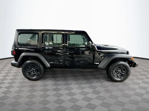Used 2021 Jeep Wrangler Unlimited Sport AWD/4WD image 5