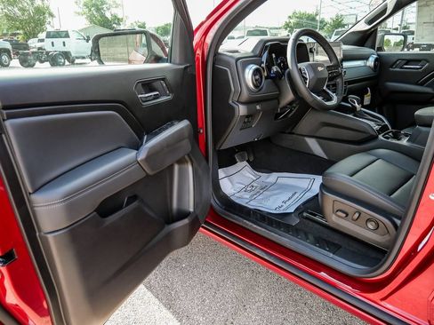 New 2026 Chevrolet Colorado LT w/ LT Convenience Package AWD/4WD image 30