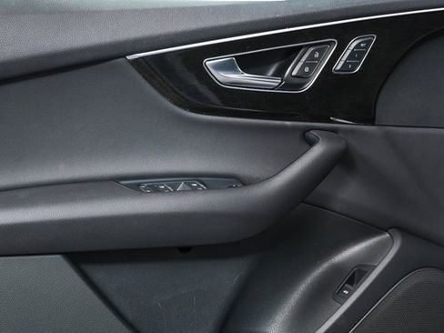 Used 2020 Audi Q7 3.0T Premium Plus w/ Premium Plus Package image 6