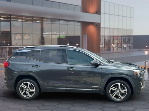 Used 2020 GMC Terrain SLT image 9