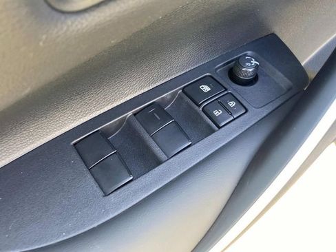 Used 2024 Toyota Corolla SE image 13