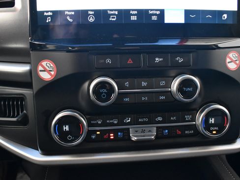 Used 2024 Ford Expedition XLT image 45