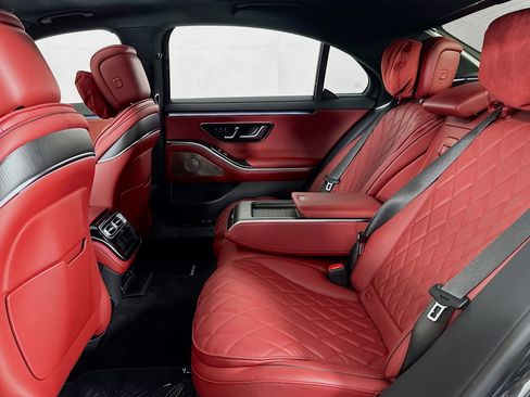 Certified 2024 Mercedes-Benz S 580 4MATIC Sedan image 9