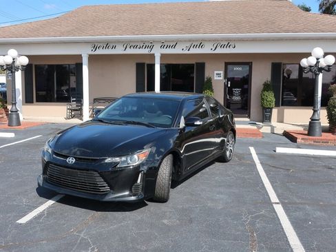 Used 2014 Scion tC image 1
