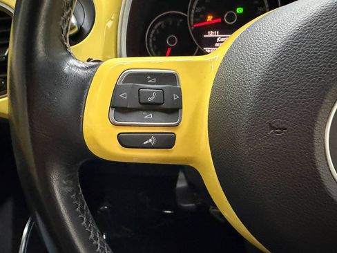 Used 2014 Volkswagen Beetle 2.5 FWD image 18