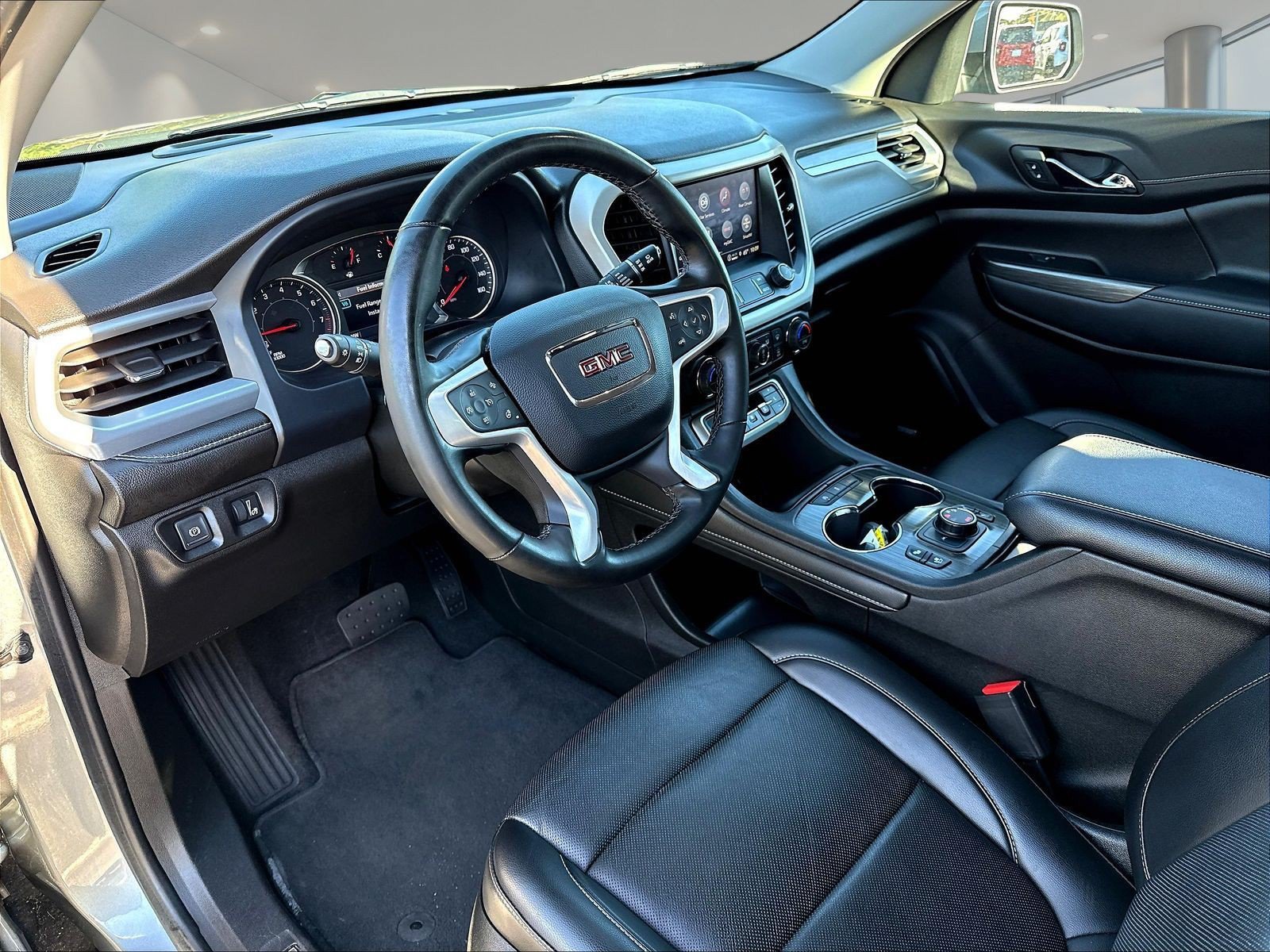 Used 2023 GMC Acadia SLT w/ Preferred Package AWD/4WD image 19