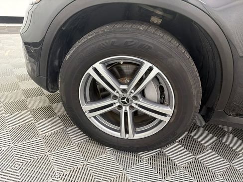Used 2021 Mercedes-Benz GLC 300 w/ Premium Package image 13