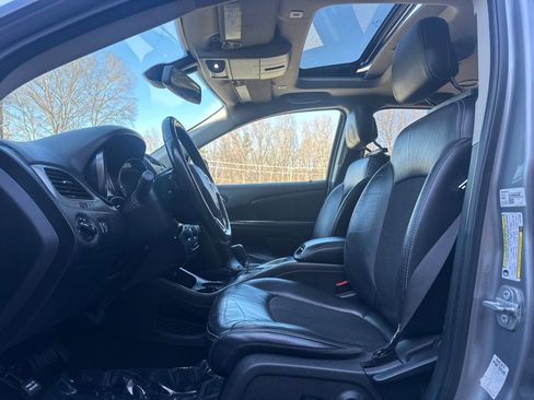 Used 2020 Dodge Journey Crossroad image 9