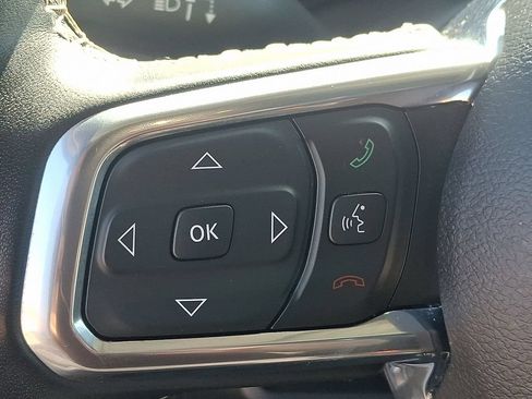 Used 2023 Jeep Wrangler Unlimited Sahara w/ Cold Weather Group AWD/4WD image 21