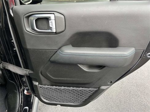 Used 2023 Jeep Wrangler Rubicon w/ Steel Bumper Group image 20