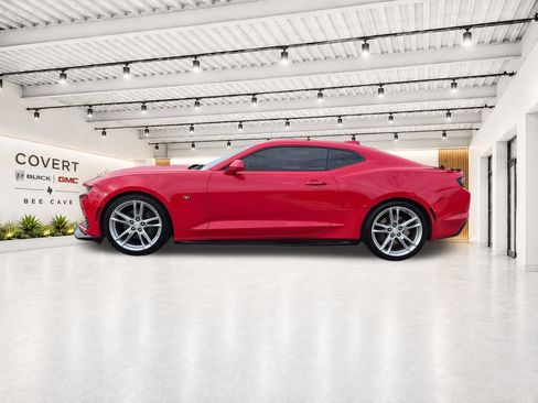 Used 2019 Chevrolet Camaro SS RWD image 6