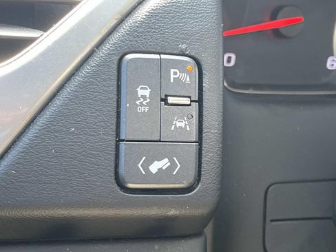 Used 2016 Chevrolet Tahoe LT AWD/4WD image 38