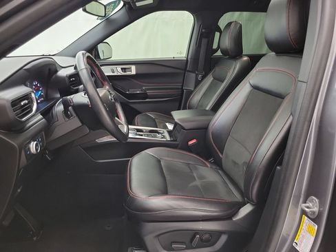 Used 2022 Ford Explorer ST-Line w/ Class IV Trailer Tow Package AWD/4WD image 9