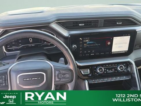 Used 2022 GMC Sierra 1500 Denali AWD/4WD image 12