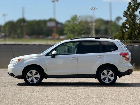 Used 2015 Subaru Forester 2.5i Premium w/ All-Weather Package image 8