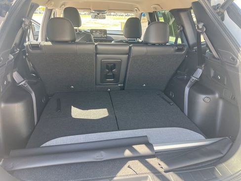 Used 2023 Mitsubishi Outlander SE image 28