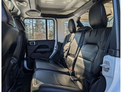 Used 2023 Jeep Wrangler Sahara w/ Cold Weather Group image 16