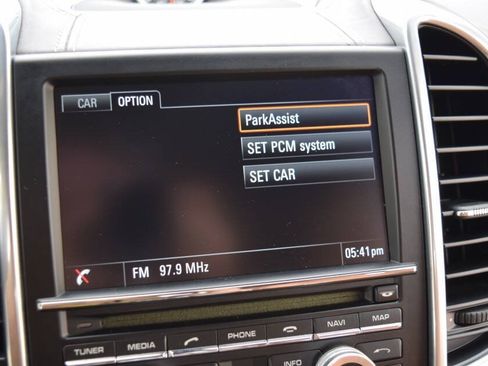Used 2013 Porsche Cayenne Diesel AWD/4WD image 67