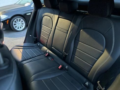 Used 2017 Mercedes-Benz GLC 300 4MATIC Coupe image 23