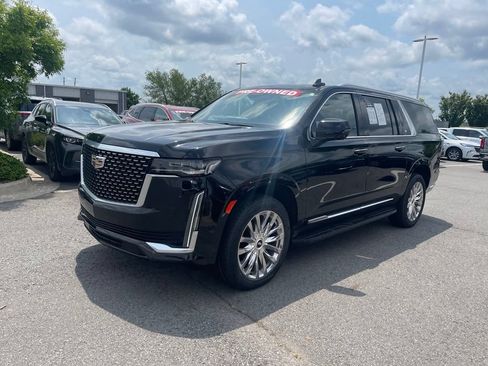 Used 2023 Cadillac Escalade ESV Premium Luxury AWD/4WD image 3