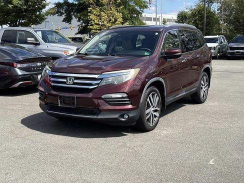 Used 2016 Honda Pilot Touring image 5