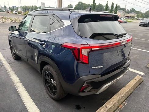 Used 2026 Kia Seltos EX w/ EX Sunroof Package AWD/4WD image 6
