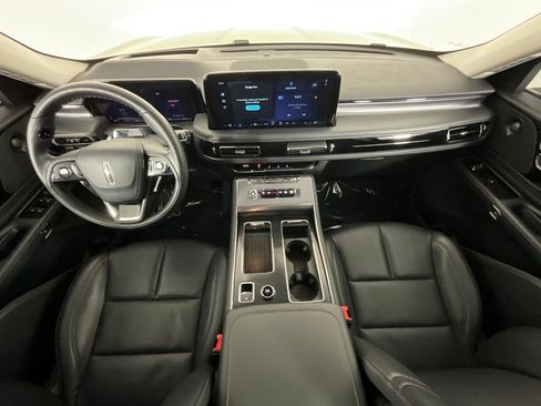 Used 2025 Lincoln Aviator 2WD w/ Equipment Group 101A image 10