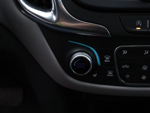 Used 2024 Chevrolet Equinox LT image 28