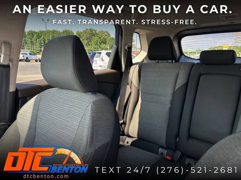 Used 2023 Nissan Rogue SV FWD image 12