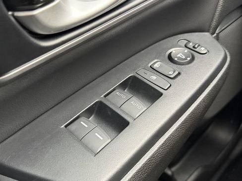 Certified 2022 Honda CR-V Touring image 27
