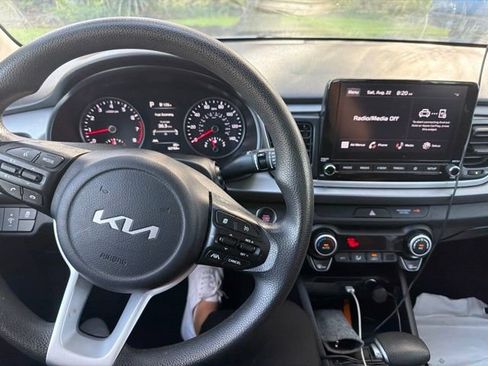 Used 2023 Kia Rio S w/ Technology Package FWD image 2