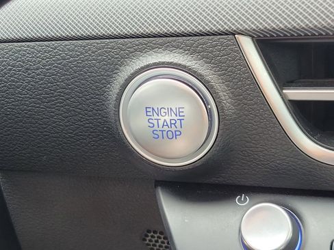 Used 2025 Hyundai Sonata SEL FWD image 27