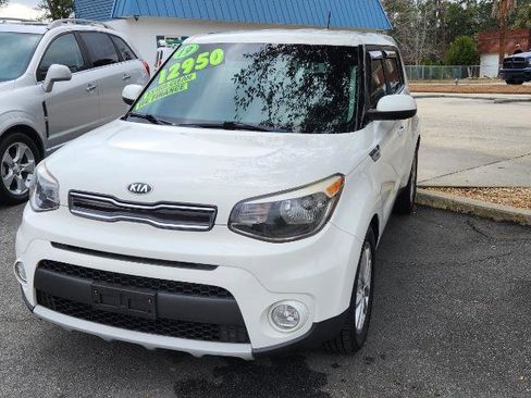 Used 2019 Kia Soul + FWD image 3