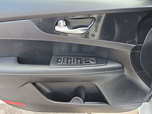 Used 2024 Kia Forte GT-Line w/ GT-Line Premium Package image 28