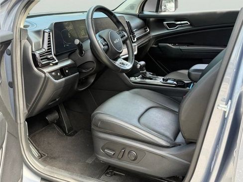 Used 2023 Kia Sportage EX FWD image 10
