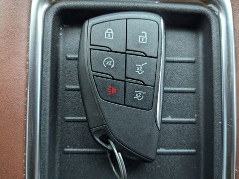 Used 2023 GMC Yukon XL Denali Ultimate AWD/4WD image 32