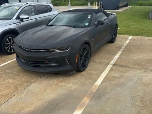 Used 2017 Chevrolet Camaro LT RWD image 1