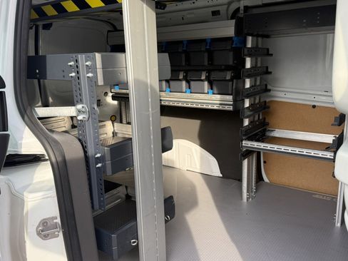 Used 2021 Ford Transit Connect XL image 11