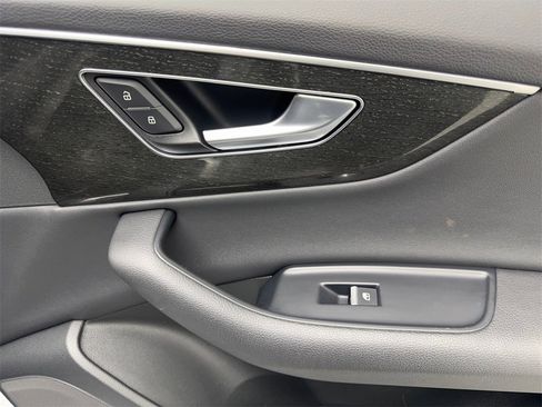 Used 2021 Audi Q7 2.0T Premium w/ Convenience Package image 53