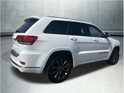 Used 2019 Jeep Grand Cherokee High Altitude AWD/4WD image 6