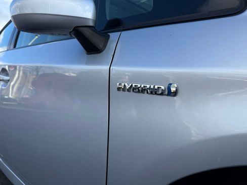 Used 2012 Toyota Prius Two image 12