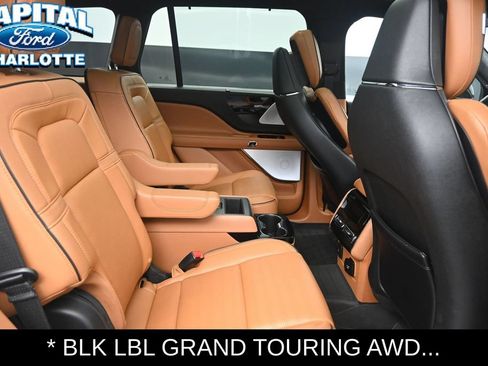 Used 2023 Lincoln Aviator Black Label Grand Touring AWD/4WD image 14