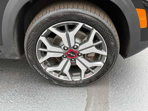Used 2023 Kia Seltos SX w/ SX Sunroof Package AWD/4WD image 7